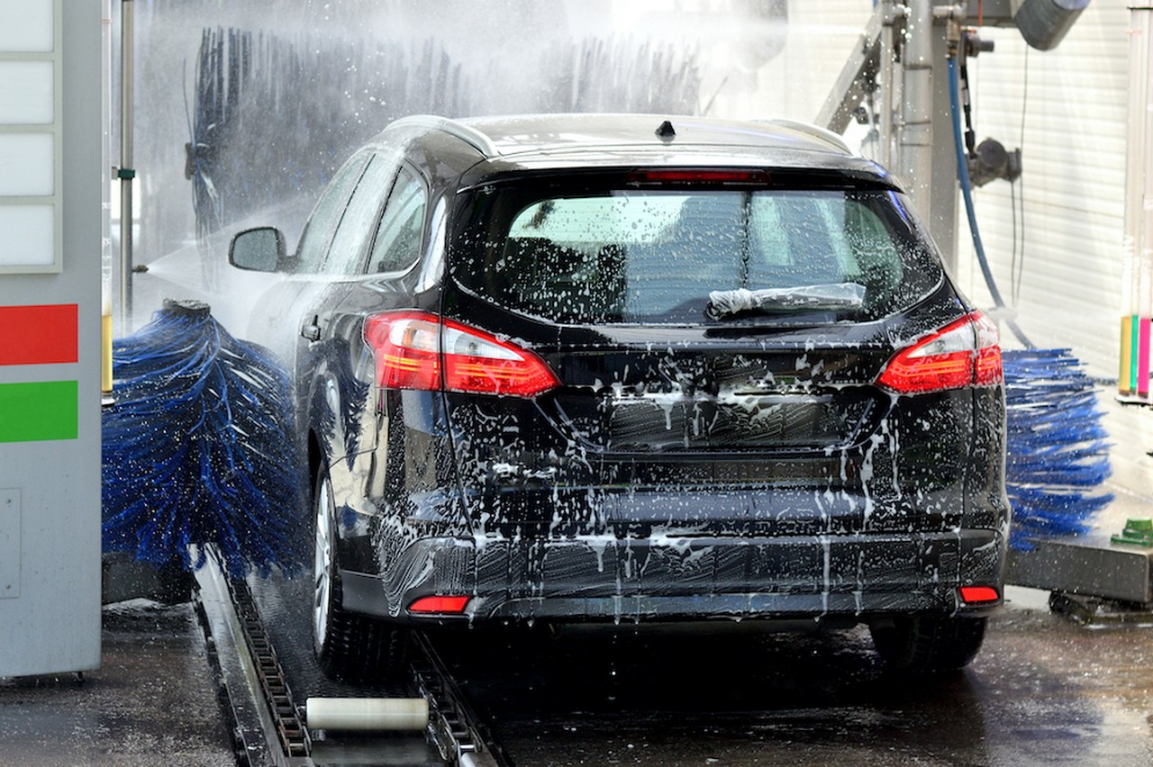 Are Cars And Truck Cleans Open Throughout Lockdown?