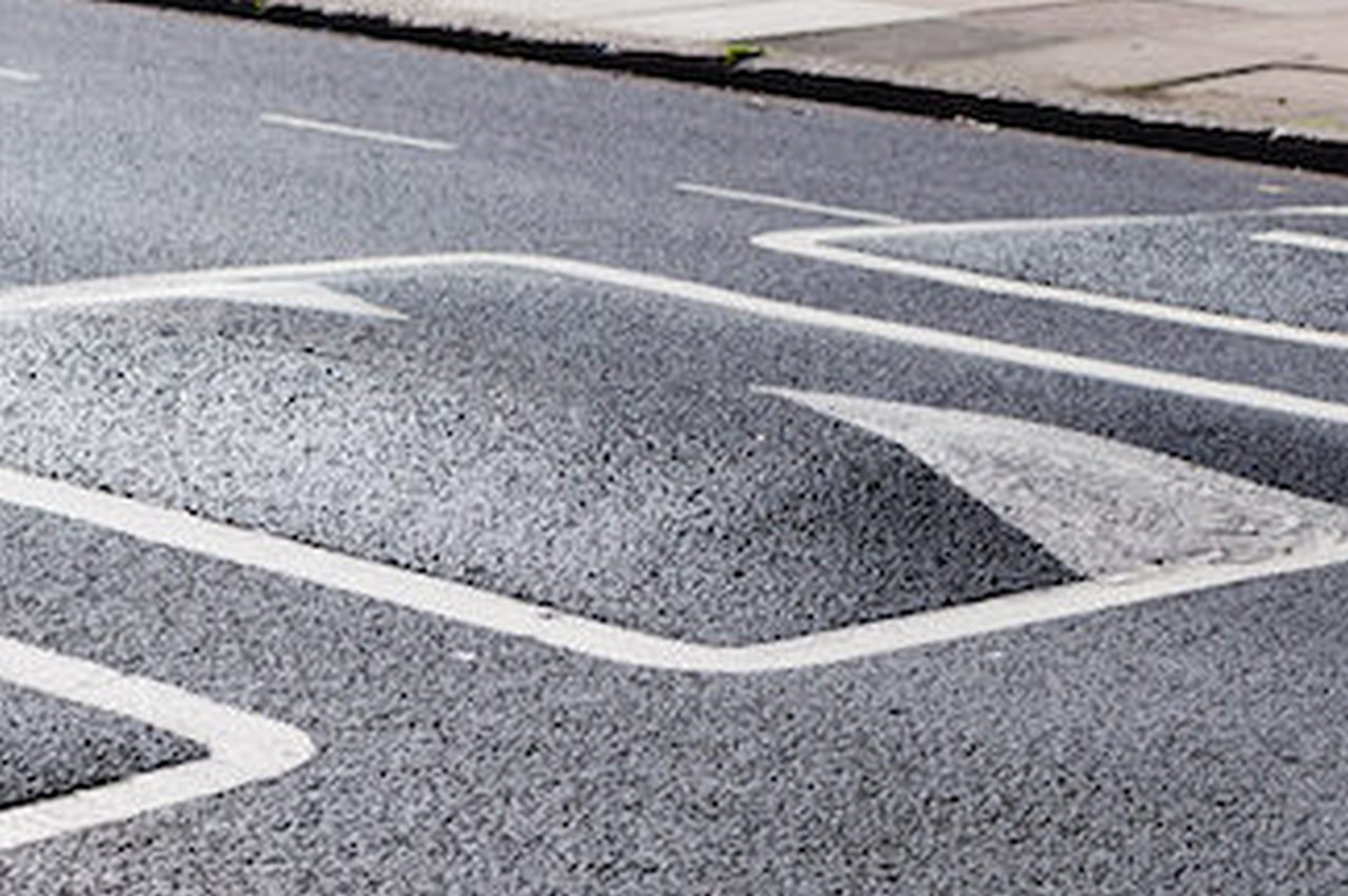 Just how Should You Drive In Locations With Website Traffic Calming Actions?