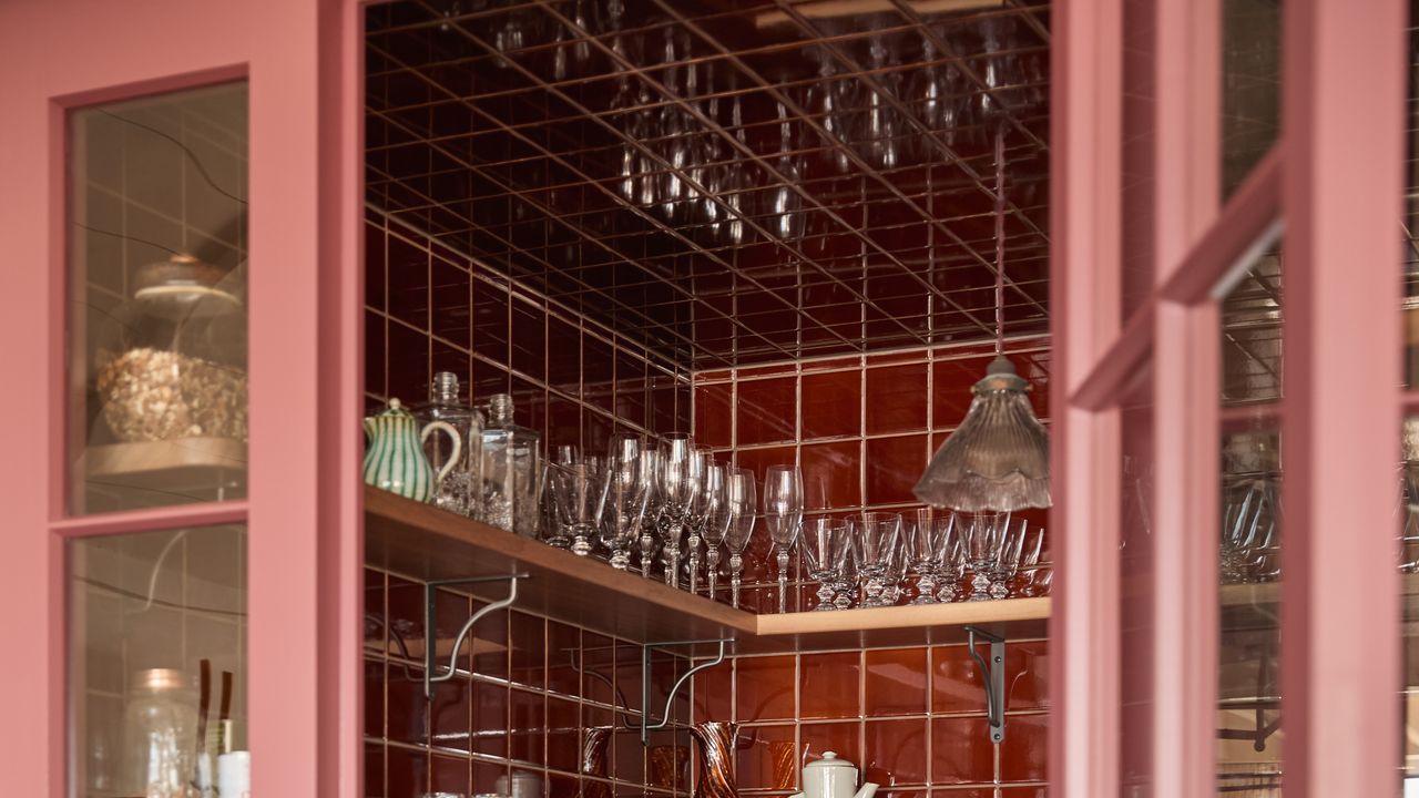 19 kitchen and scullery concepts (with recommendations from Rita Konig on how to do them right)