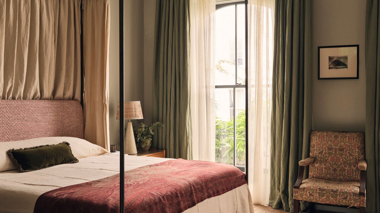 In appreciation of the contemporary 4 poster bed